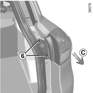 Luci posteriori e laterali (sostituzione delle lampadine)
